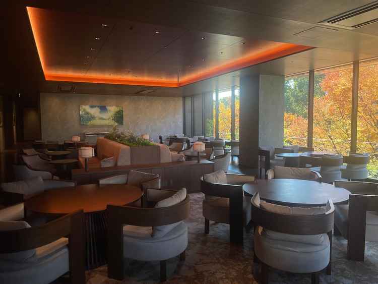 ゲストの待合室です。緑が多くチャペルまでも近く移動が楽に行えます。