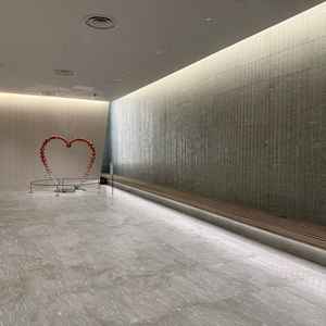 チャペルは2種類あります。写真のところは入口から水が流れており雰囲気が素敵でした。