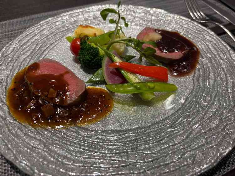 メインディッシュ