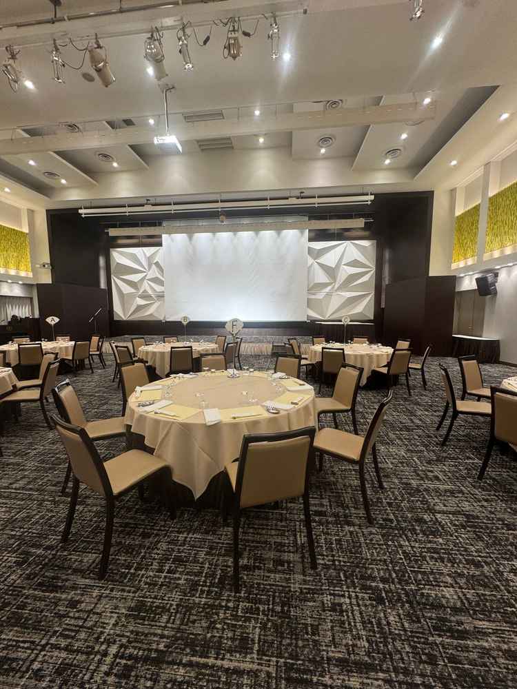 披露宴会場　プロジェクションマッピング　珍しい演出ができる