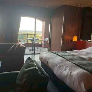 新郎新婦のお支度部屋。そのまま宿泊できるとの事。