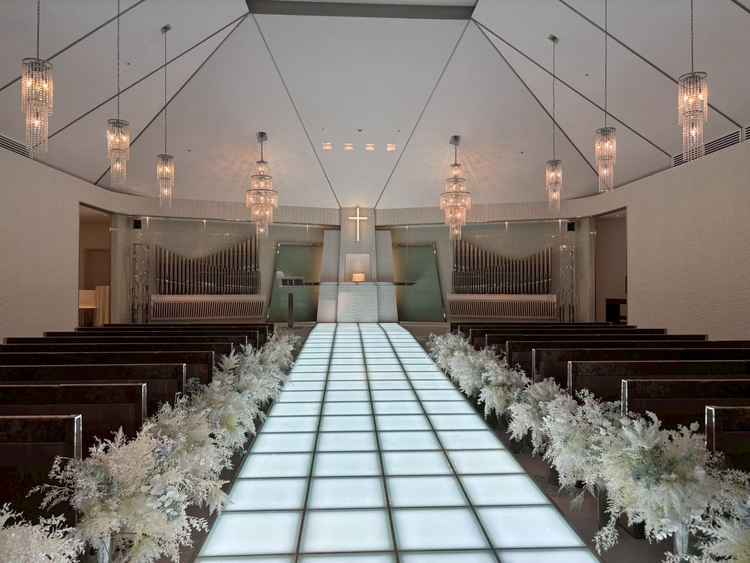 チャペル。光の調整もできる。