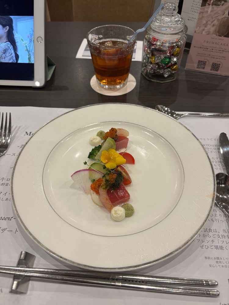 お寿司のような前菜