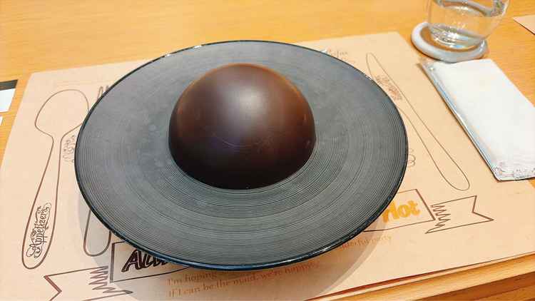 コース料理のデザートの写真です。