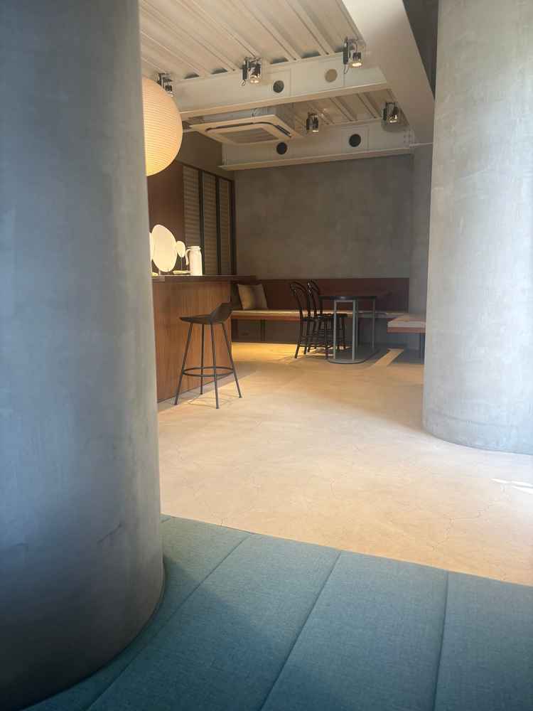 相談場所のスペースで、他の方と距離が確保されている点、話が聞こえないところが良かった