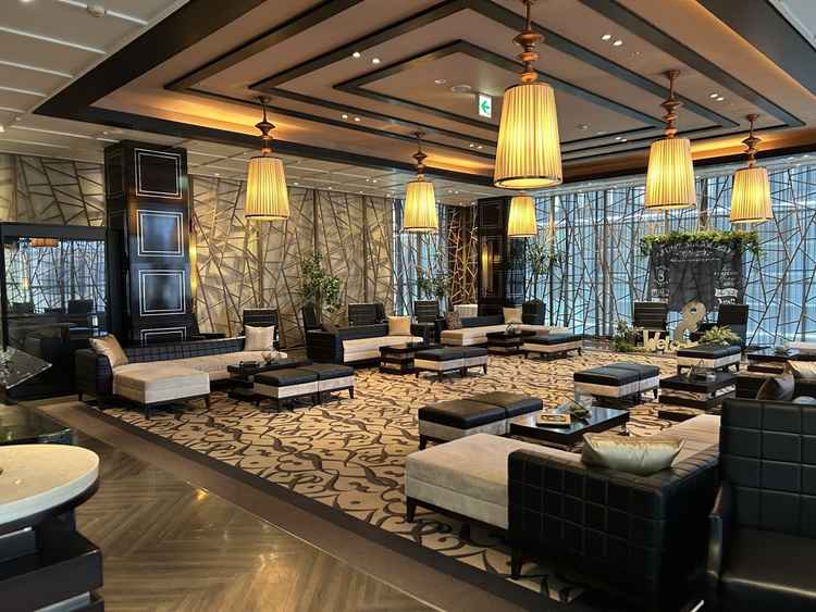 待合室は、これまで見た中で1番雰囲気が結婚式感のある造りで好印象でした。