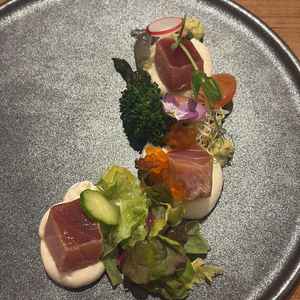 試食会で出た前菜はとても盛り付けが素敵で美味しかったです。
