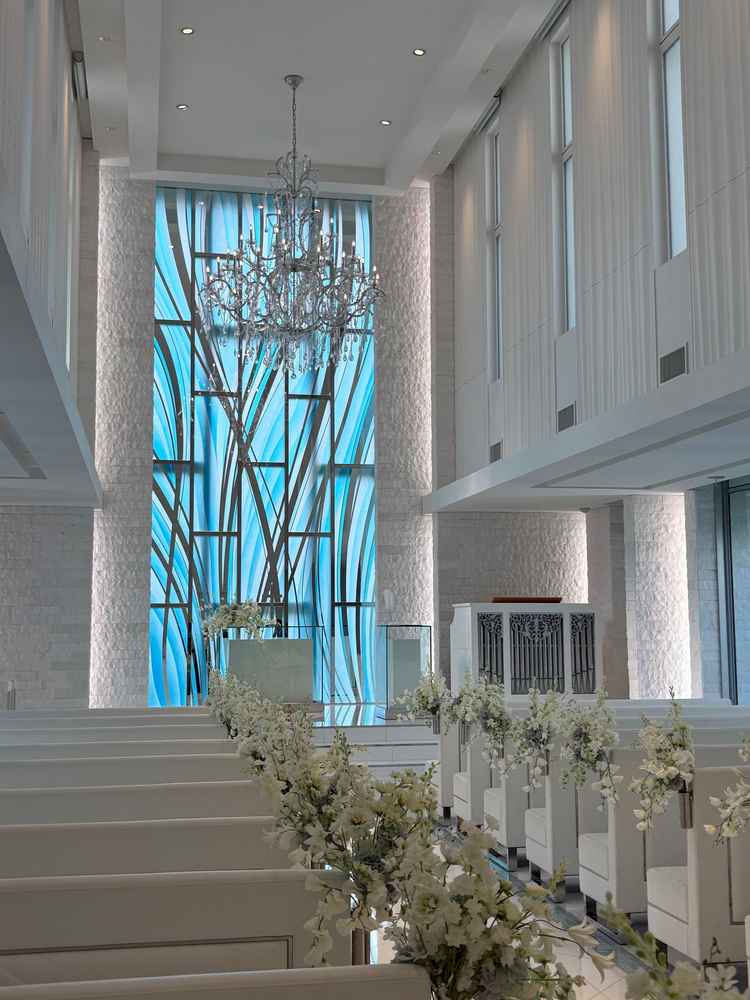 青いステンドグラス