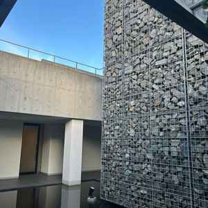 チャペルまでの導線にあるフォトスペース