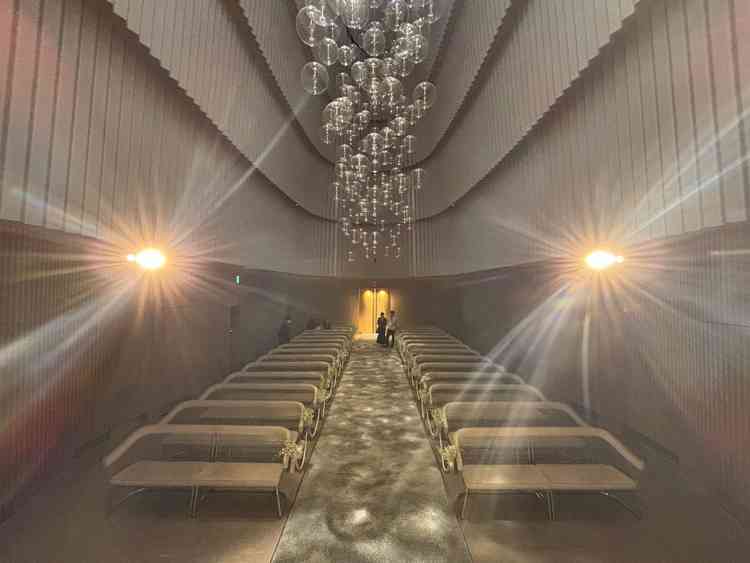 チャペル。幻想的で雰囲気が気に入りました。