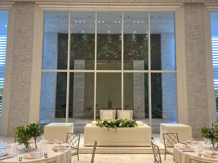 白を基調とした明るい雰囲気で、出席した全ての方々が楽しい気持ちになってもらえる気がしました