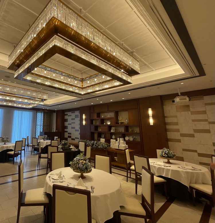 会場　右手にキッチン