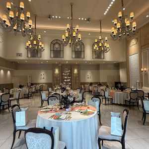 100人以上入る広々のした披露宴会場