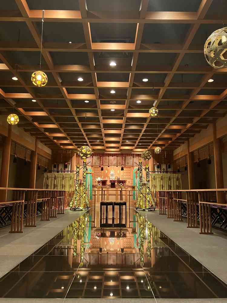 神殿正面