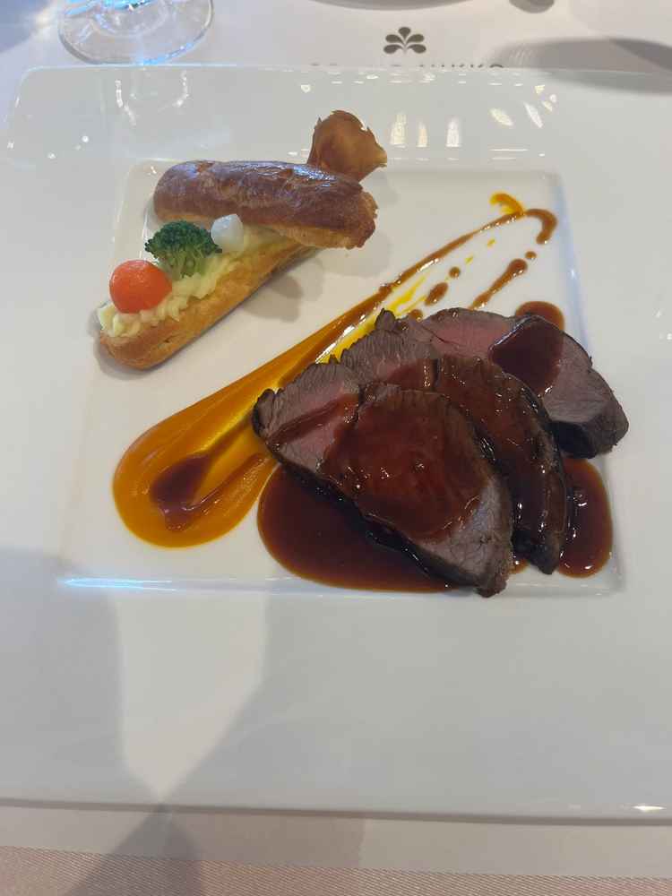 お肉は柔らかく絶品でした！