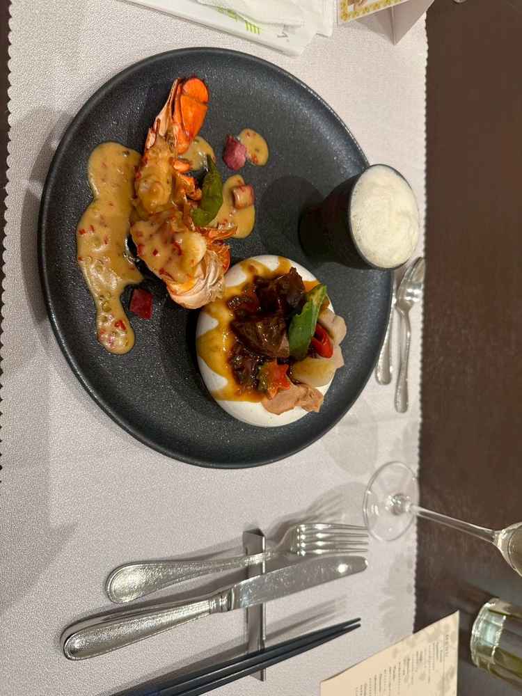 聞いてた通り料理にこだわっていた