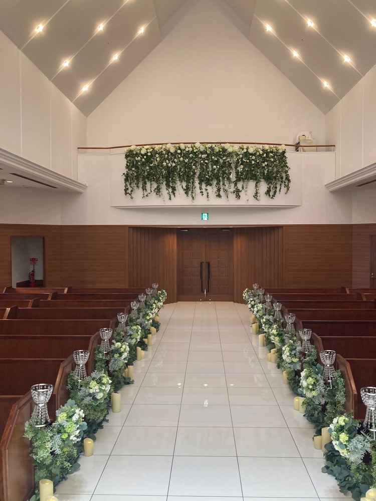 チャペル(牧師から見た光景)。2階席から当日は聖歌隊の方が歌ってくれる