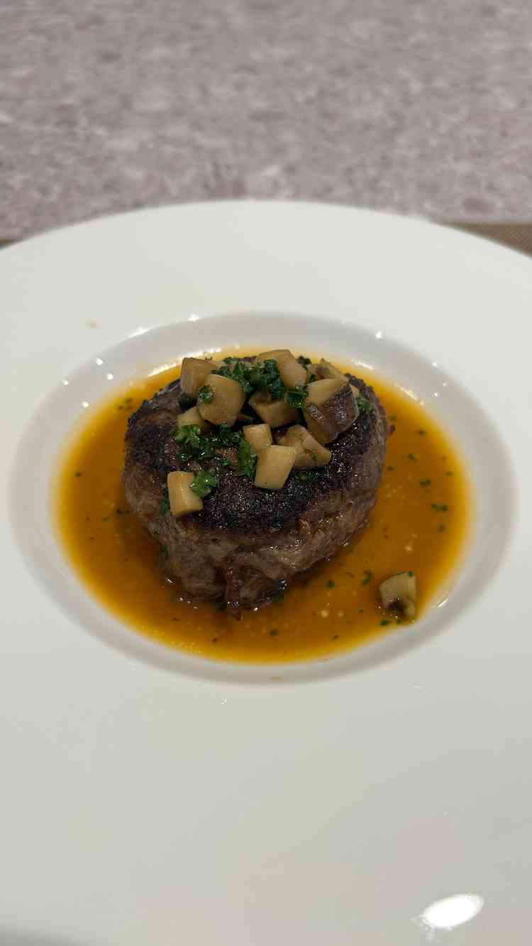 食べ応えのあるハンバーグ