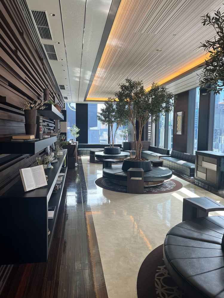 参列者の控えフロア