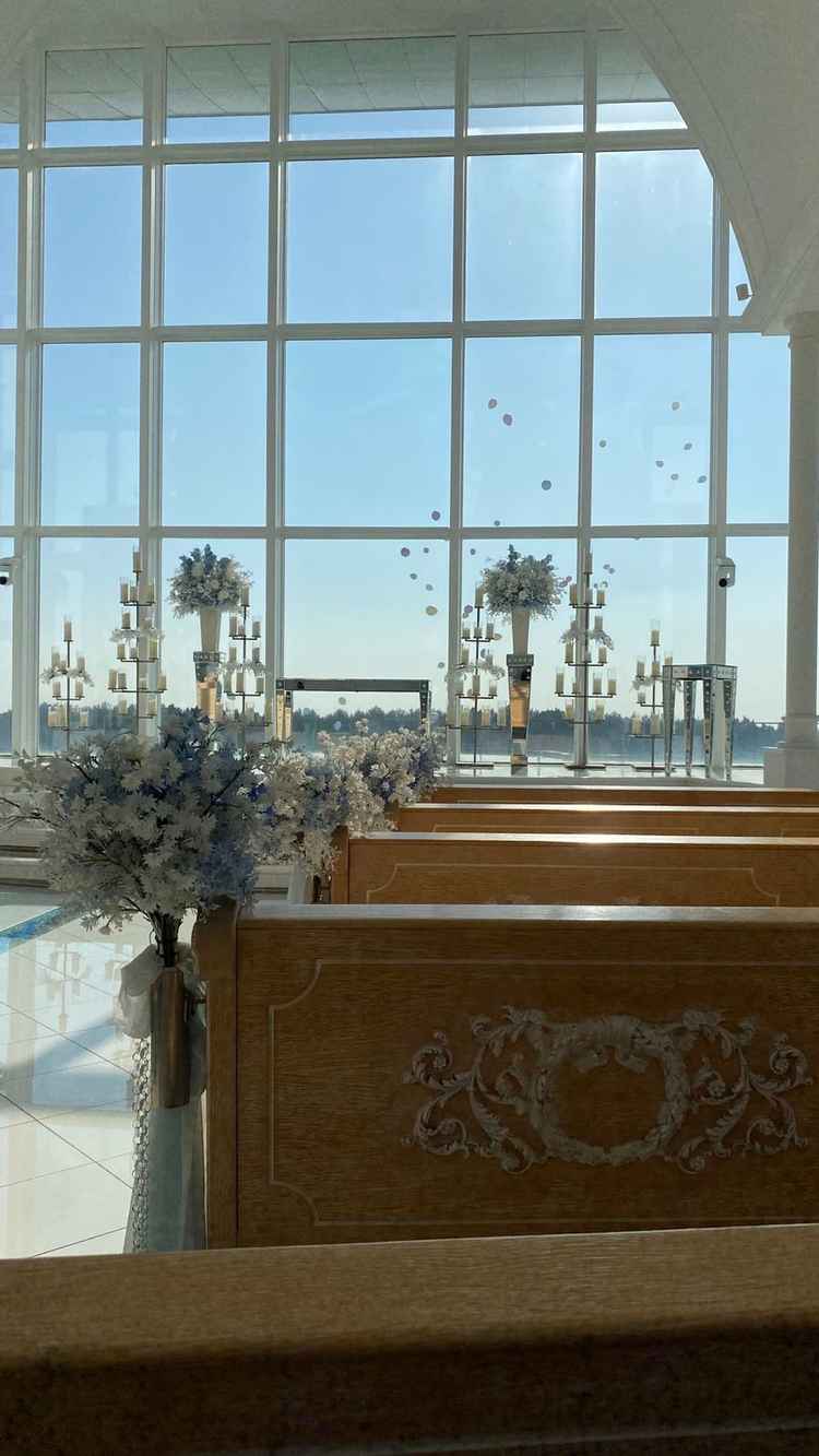 天空チャペル内のバルーン演出