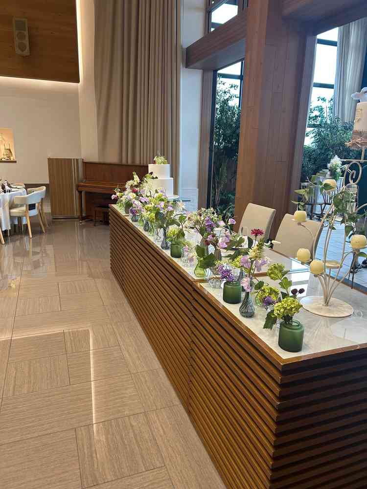 4つの会場を紹介してもらったが、この会場は洗練されていることはもちろん木目テイストが素敵だった。