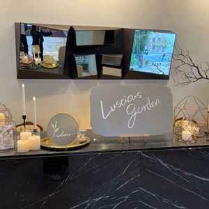 受付スペースの小物は無料で貸していただけるので費用を抑えることができます