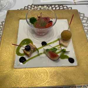 バルサミコ酢が食べ慣れなかったり、ブルーベリーとフォアグラの創作料理感が好みではなかったのだけ残念。