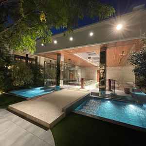 チャペルも昼間の写真見て綺麗と思っていましたが、暗くなってからも最高でした！