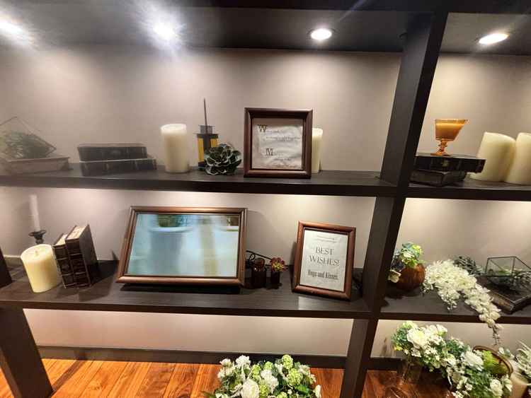 廊下の装飾やカスタムが素敵で統一感があり歩くだけで特別感を感じられて印象に残る空間でした