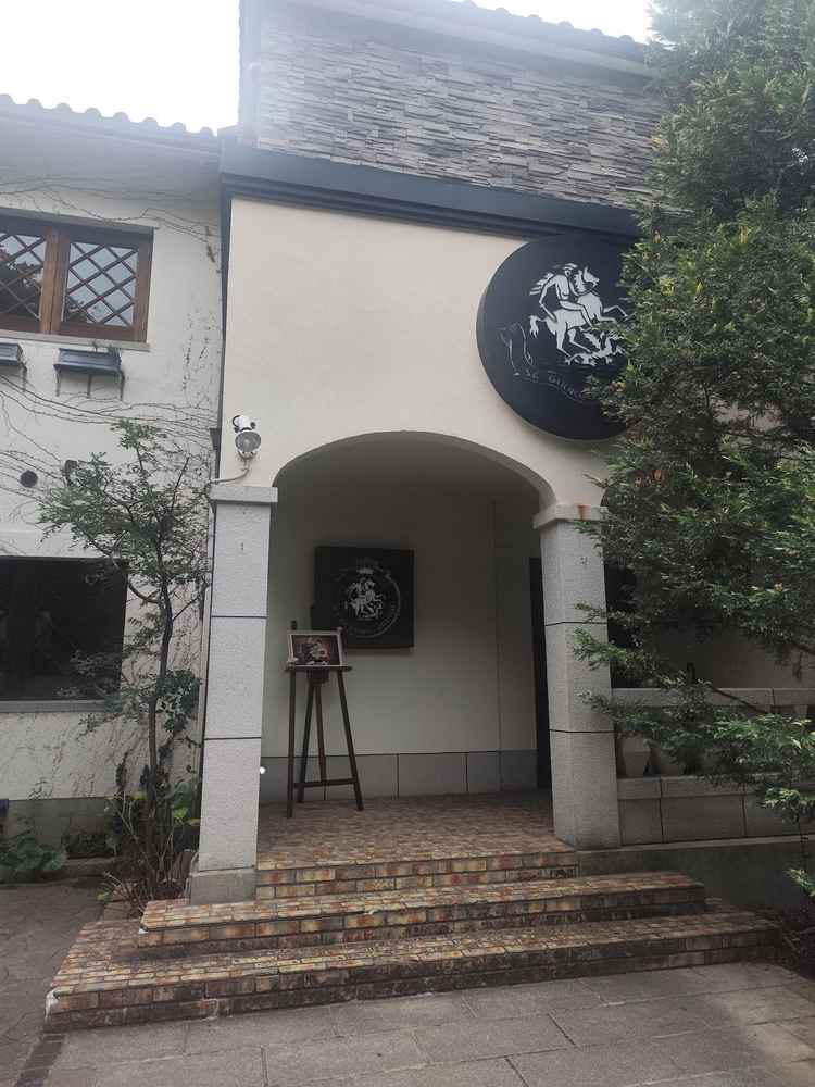 建物の外観。北野エリアという雰囲気のあるまちにぴったりの異人館を貸し切ることができるのは魅力的