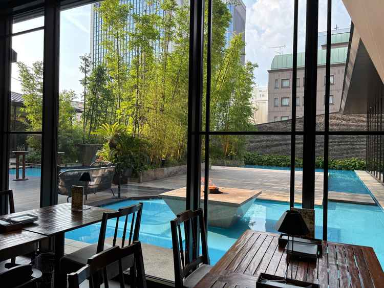 待機室より見えるウォーターテラスの写真