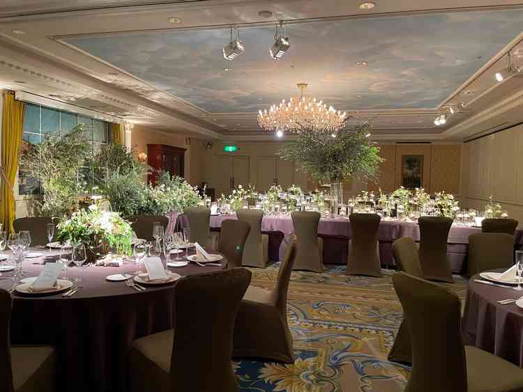 B1FにあるKAEDEという披露宴会場。