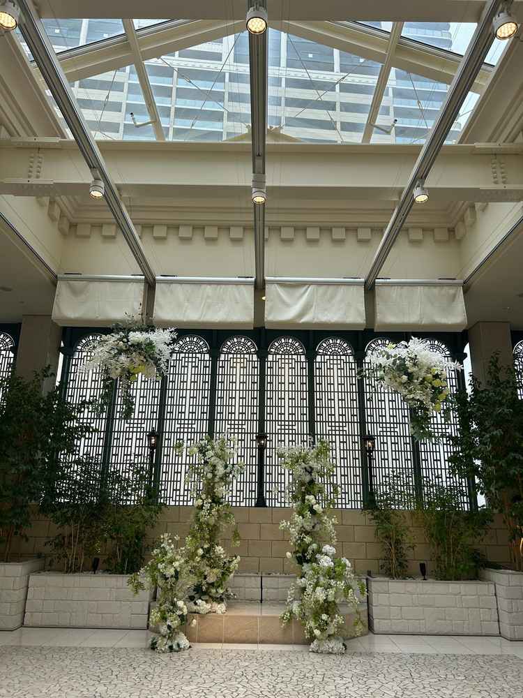 フラワーシャワースペースの写真です。全天候型で対応しており、外の光も入るのでとても快適な空間でした。