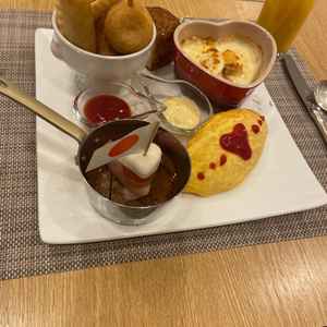 子供の試食もありとてもありがたく実際に出して頂ける料理にも大変満足できる内容、量でした！