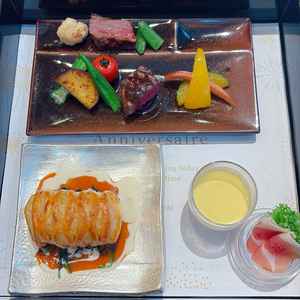 お食事