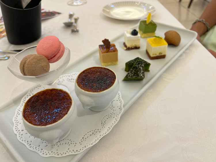 試食会きて提供されたデザート