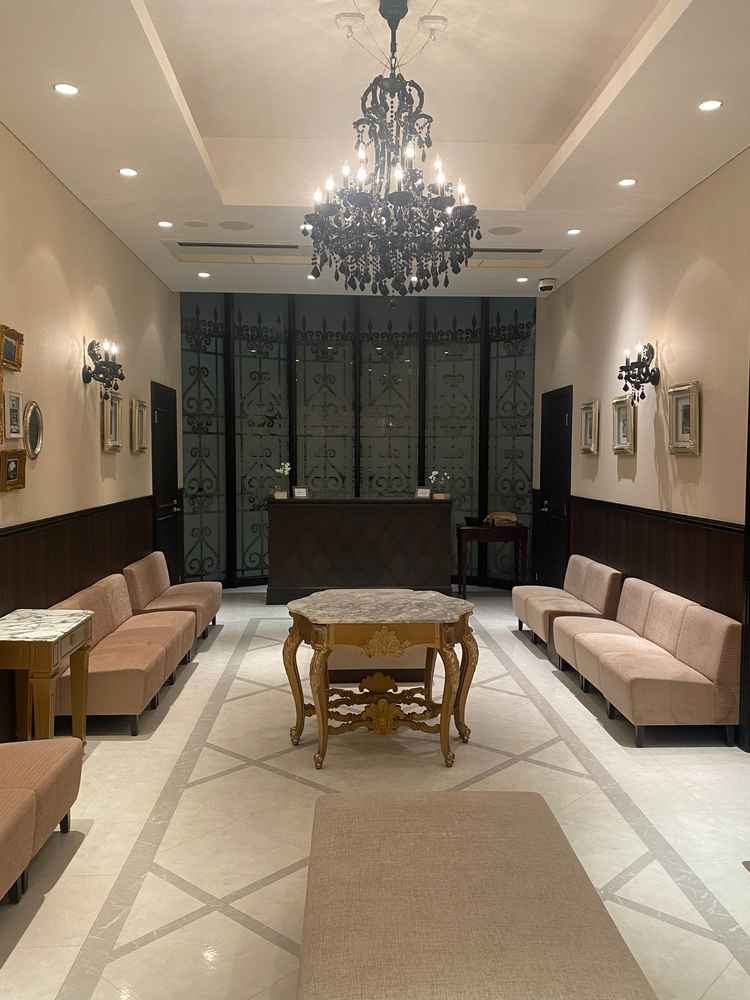 ゲストがはじめに受付する待合室