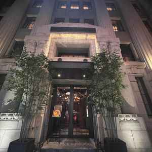 外観もドレスが映えそう