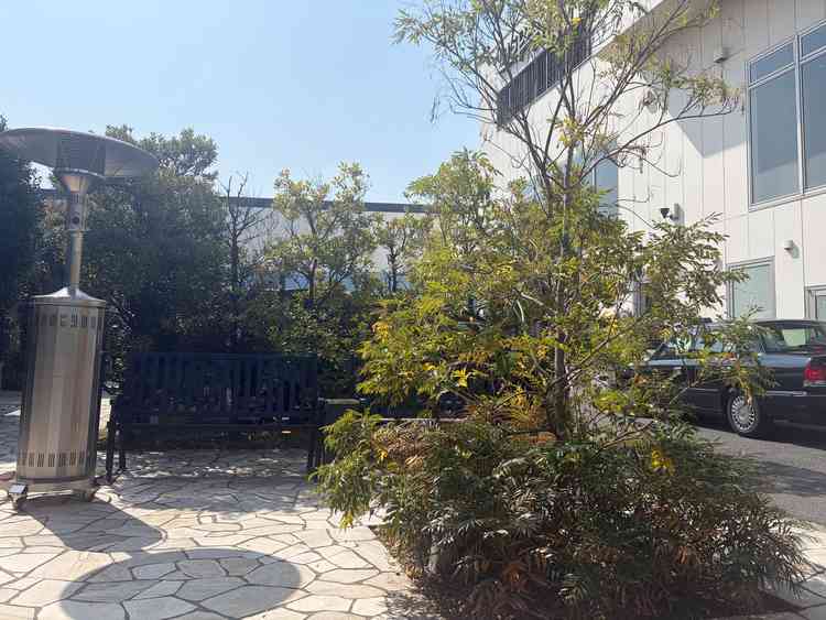 外の空間も貸し切りなので、好きなタイミングで外に出れそうなのがいいと思いました。