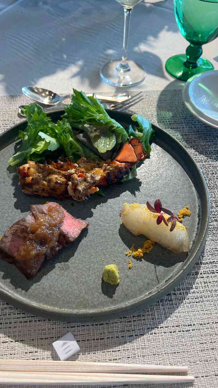 最初にいただいた、試食。係の方の説明もとても丁寧でした。