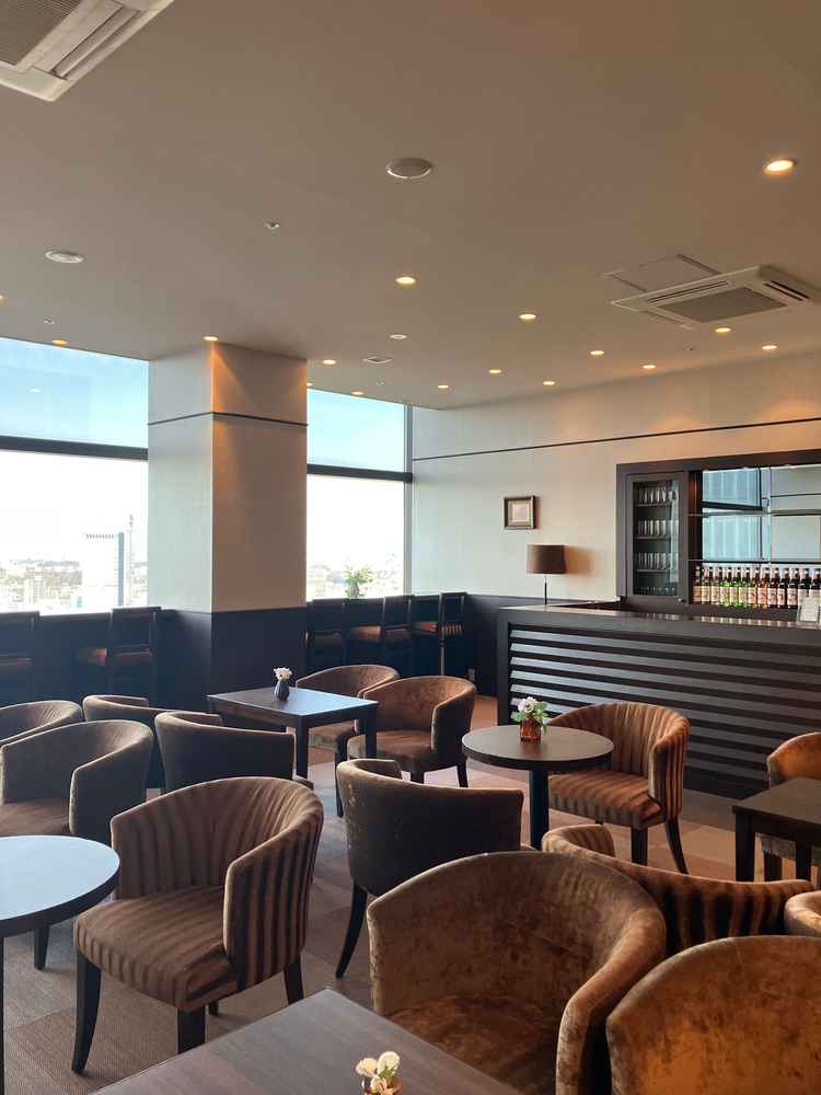 ラウンジにはバーも完備されており、ウェルカムドリンクを提供することができます。