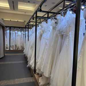 式場中でドレスの選定もできるため、打ち合わせがスムーズに行えそうだと思いました。