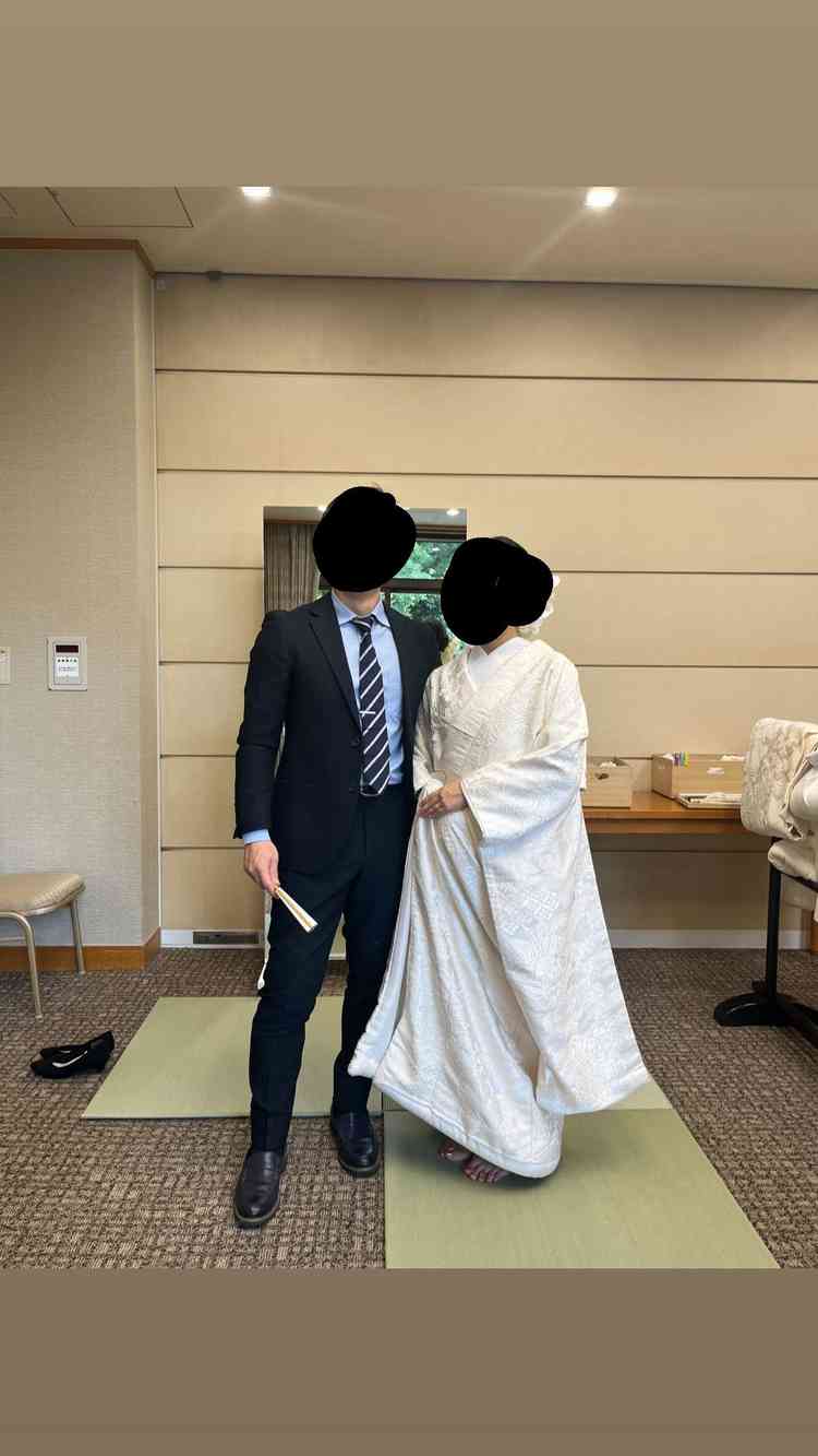 白無垢の試着をさせていただき、すごく綺麗な着物で着れて幸せな気持ちになりました。