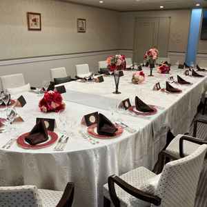 個室の会食会場の写真。少人数婚での使用にピッタリだと思います。