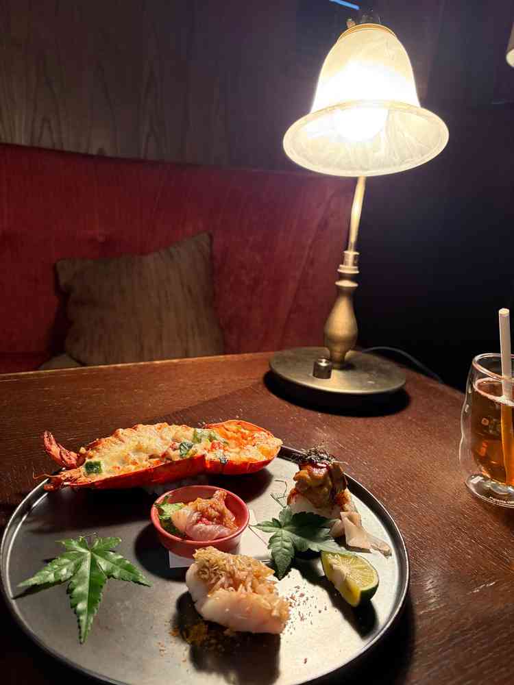 実際の人気メニューを試食できた。