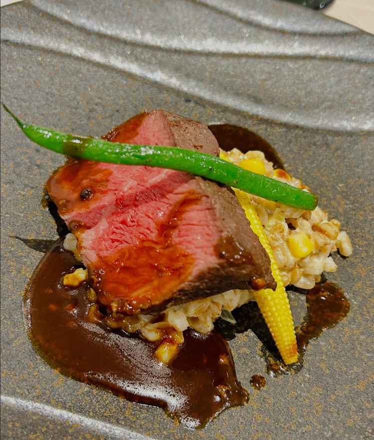 メインのお肉はもちろんのこと付け合わせの野菜がとにかく美味しかった。ゲストに是非食べて欲しいと思える