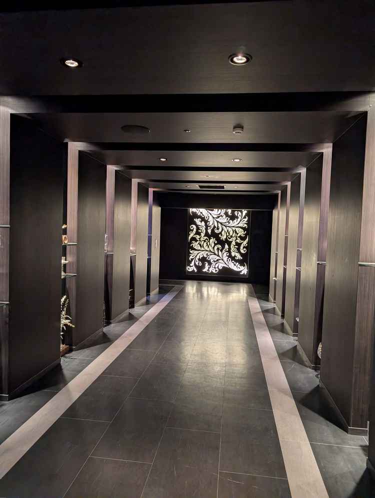 チャペルまでの通路