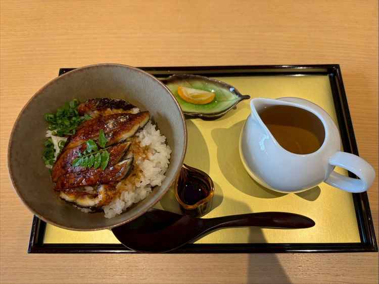 試食とは思えないくらいの量をいただきました。なかでもひつまぶしがとても美味しかったです。