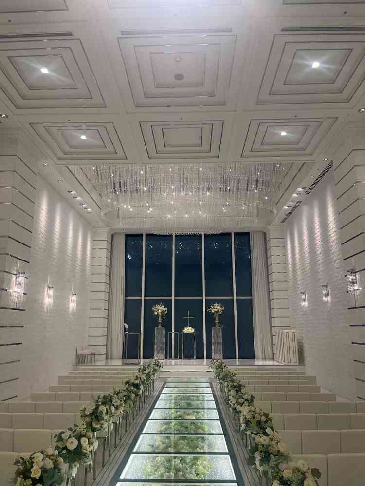 チャペル、夜に伺いました。