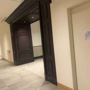 ホテルモントレ姫路の入り口です。全ての場所が清掃が行き届いており気持ちの良い空間でした。